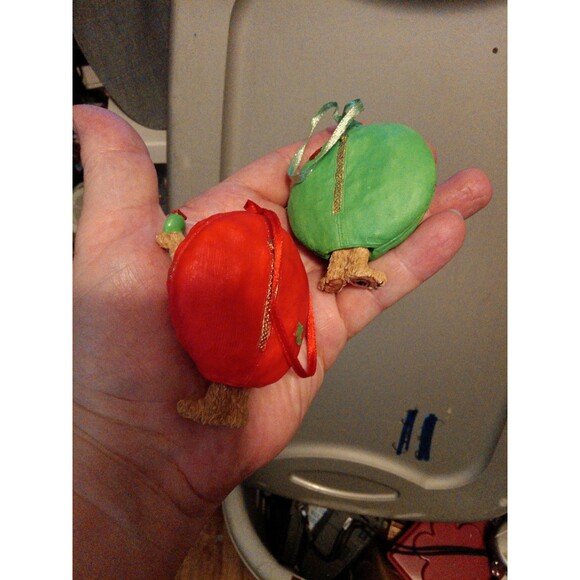 Boyds Bear Green and Red M&M Peeker Resin Figurines - Picture 2 of 2